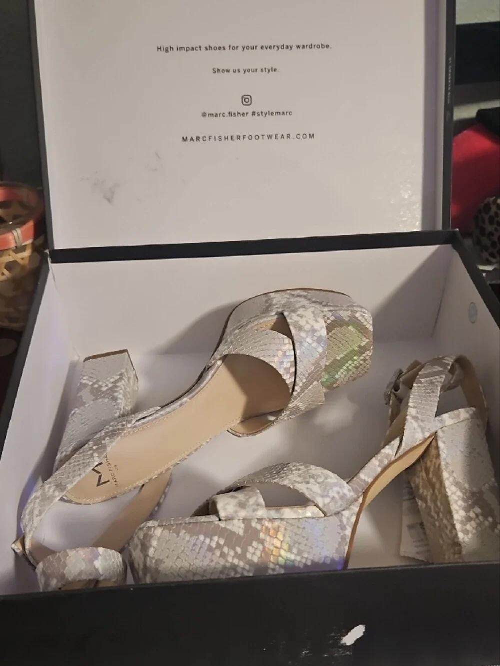 N/A elegant platform